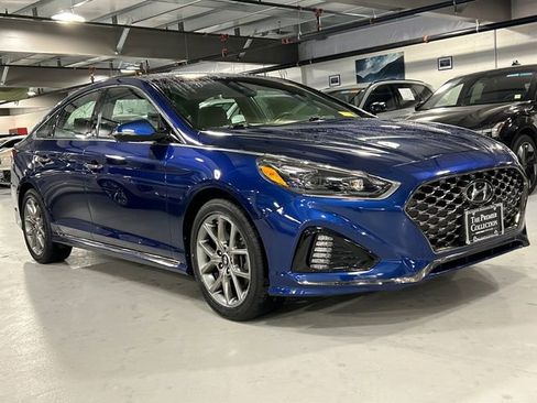 Used 2019 Hyundai Sonata Limited FWD image 1