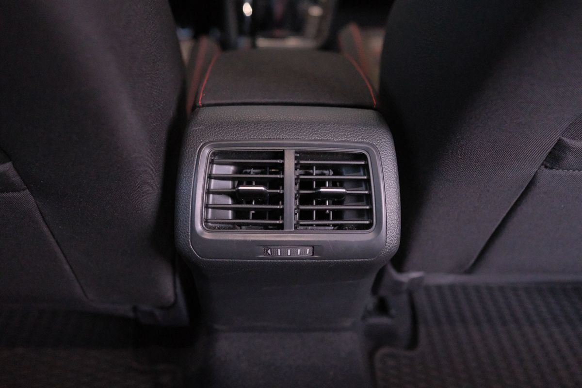Used 2018 Volkswagen GTI S FWD image 31