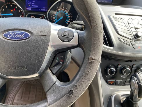 Used 2013 Ford Escape SE FWD image 18