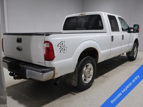 Used 2015 Ford F250 XLT AWD/4WD image 2