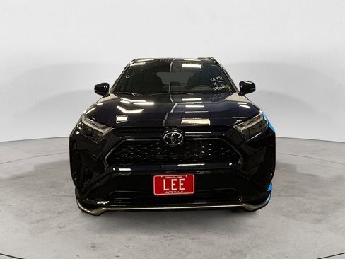 New 2025 Toyota RAV4 SE image 8