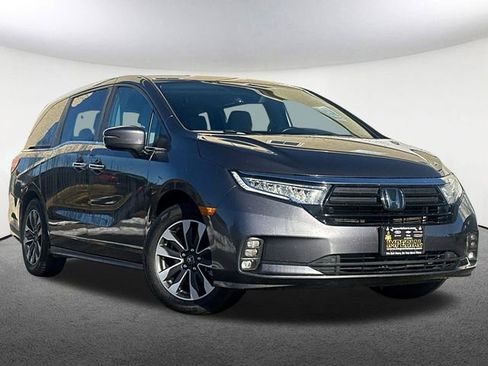 Used 2024 Honda Odyssey EX-L image 2