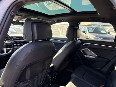 Used 2024 Audi Q3 2.0T Premium image 18