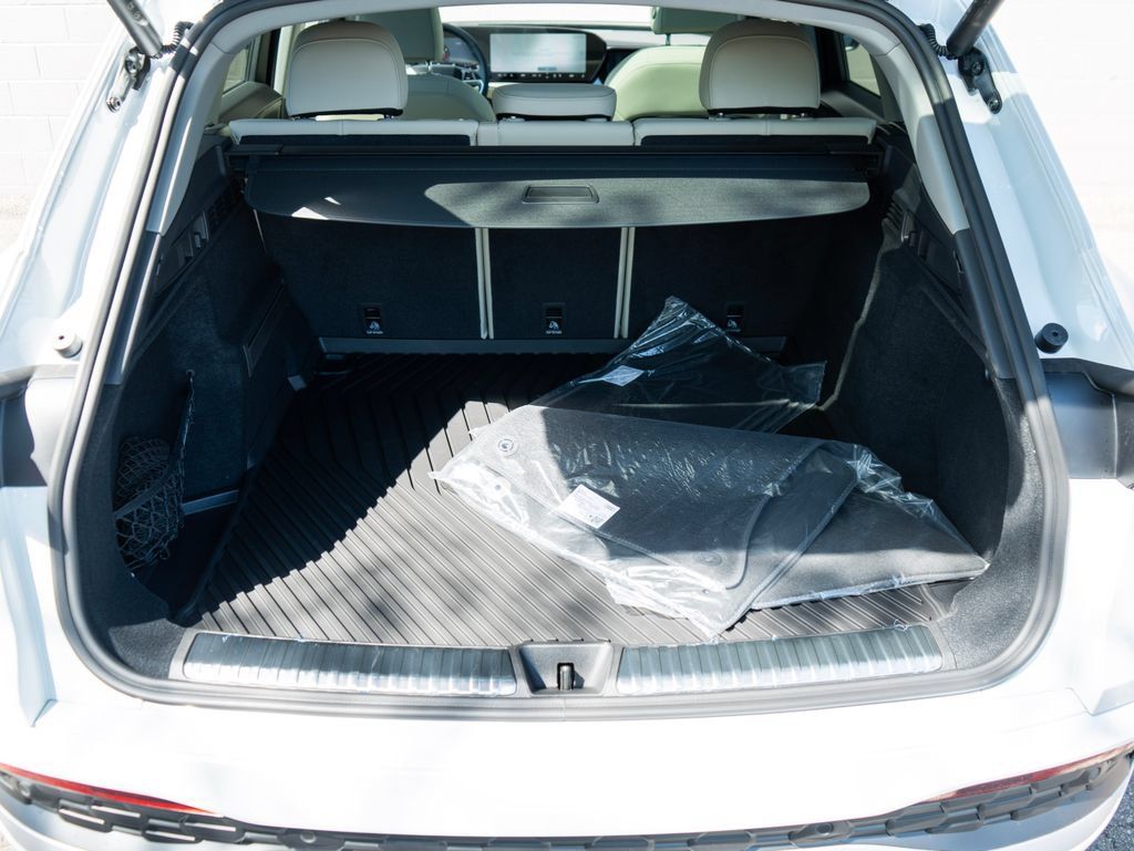 New 2026 Audi Q5 Premium Plus AWD/4WD image 6