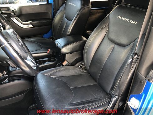 Used 2016 Jeep Wrangler Rubicon AWD/4WD image 12