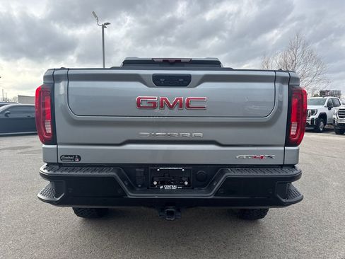 Used 2023 GMC Sierra 1500 AT4X image 5
