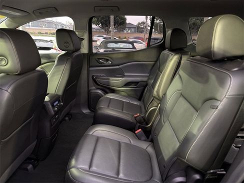 Used 2023 GMC Acadia SLT w/ Elevation Edition image 23