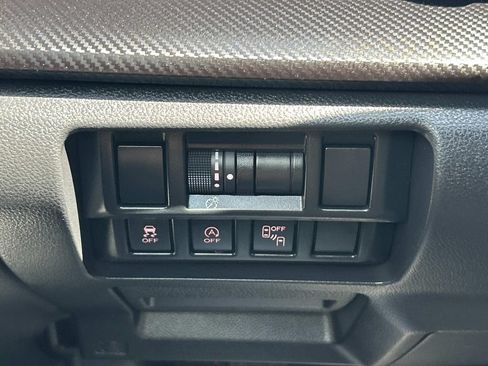 Used 2021 Subaru Crosstrek 2.0i Premium w/ Moonroof Package AWD/4WD image 32
