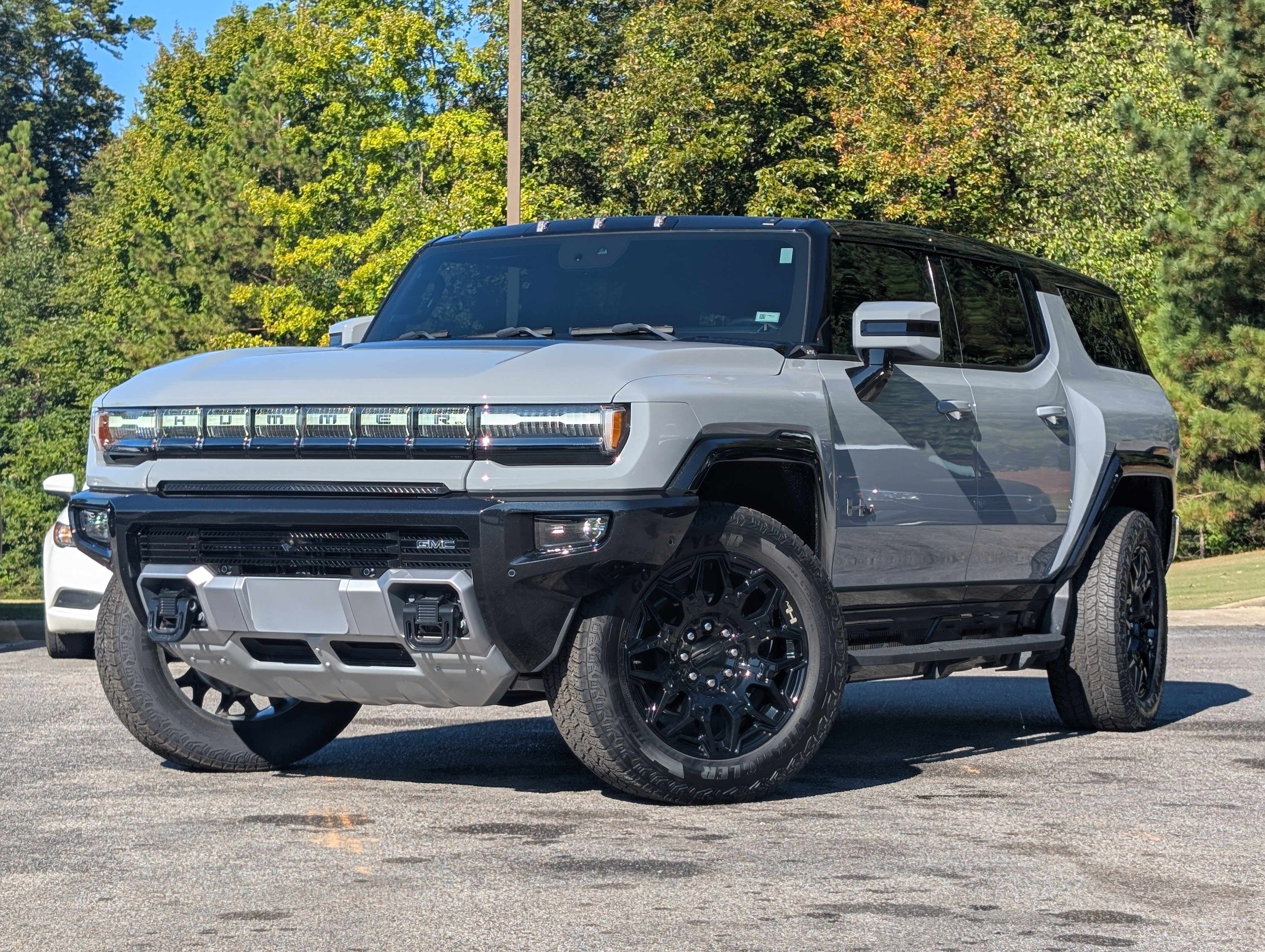 Used 2025 GMC Hummer EV 2X AWD/4WD image 1