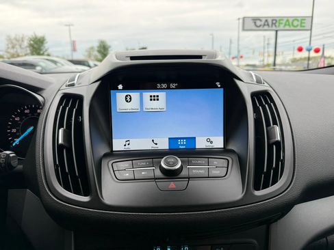 Used 2018 Ford Escape SE w/ SE Sync 3 Package AWD/4WD image 32