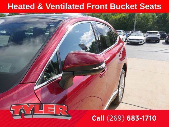 Used 2023 Toyota Venza Limited AWD/4WD image 11