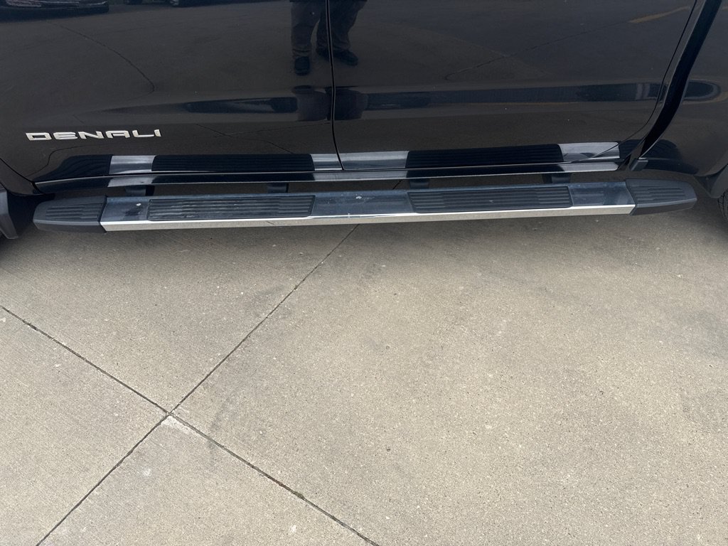 Used 2020 GMC Sierra 1500 Denali w/ Driver Alert Package II AWD/4WD image 12