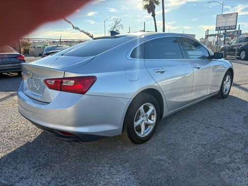Used 2017 Chevrolet Malibu LS image 7