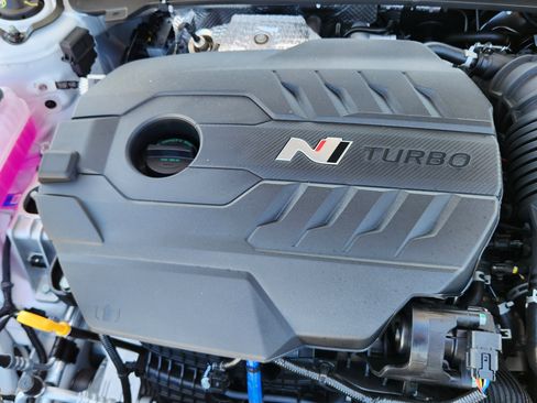 New 2025 Hyundai Elantra N image 18