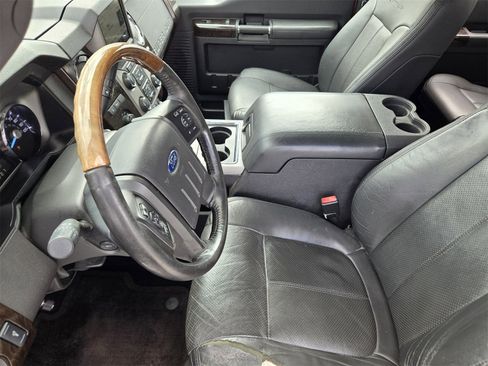 Used 2015 Ford F250 Platinum w/ FX4 Off-Road Package image 12