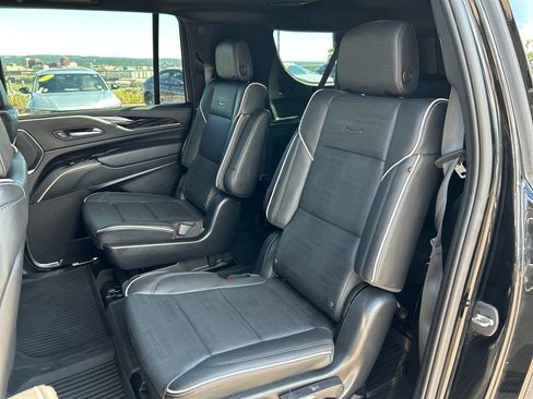 Used 2023 Cadillac Escalade ESV Sport w/ Touring Package AWD/4WD image 20