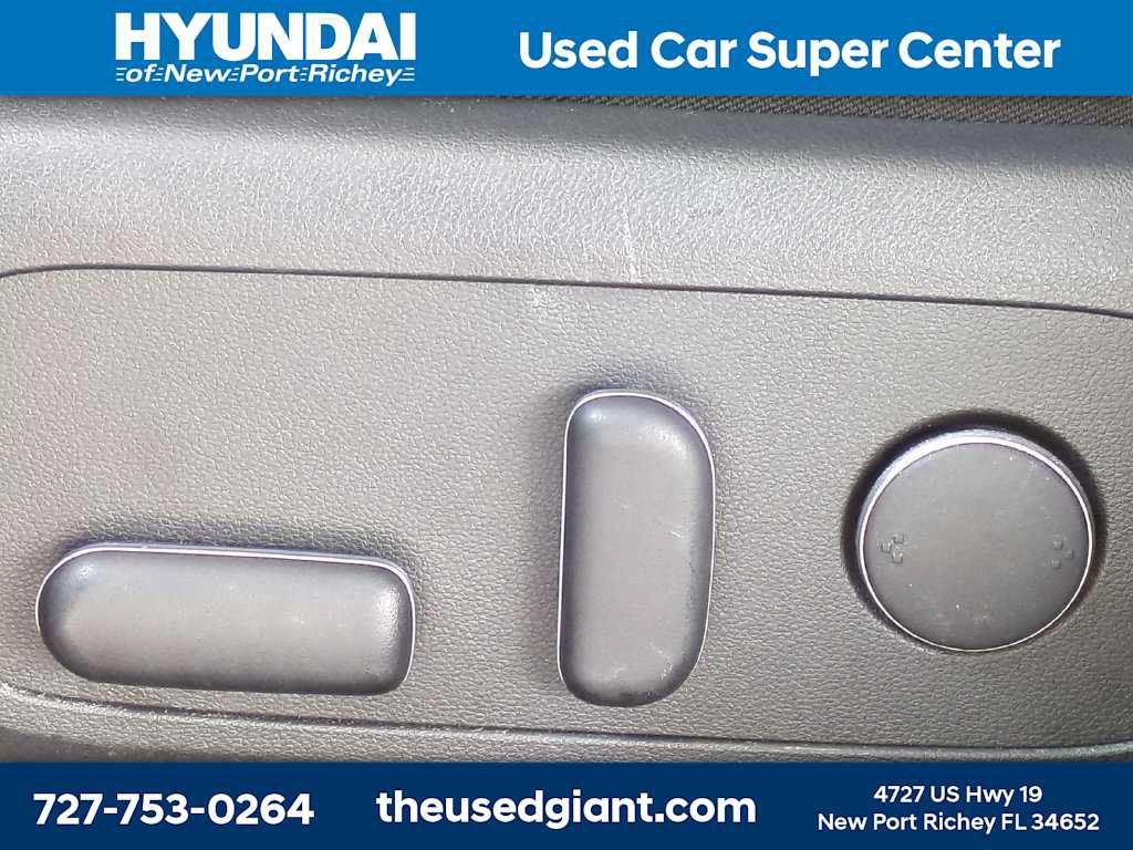 Certified 2024 Hyundai Kona SEL FWD image 21