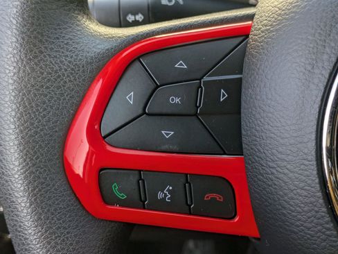 Used 2020 Jeep Compass Sport image 19