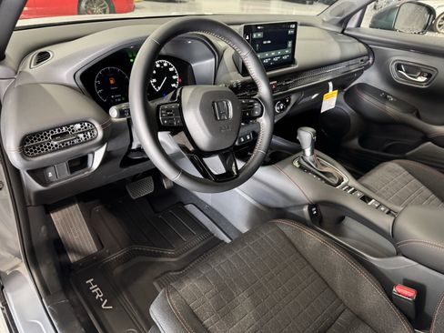 New 2026 Honda HR-V Sport image 9