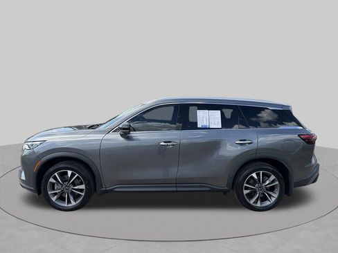 Used 2023 INFINITI QX60 Luxe w/ Cargo Package FWD image 4
