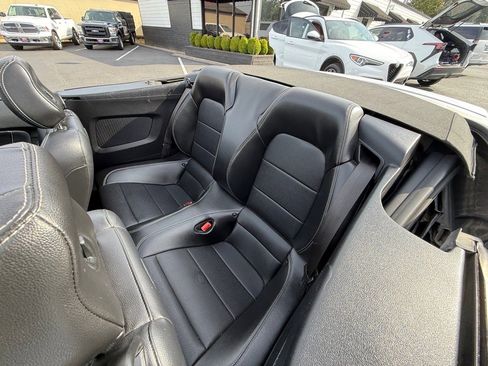 Used 2018 Ford Mustang Premium image 16