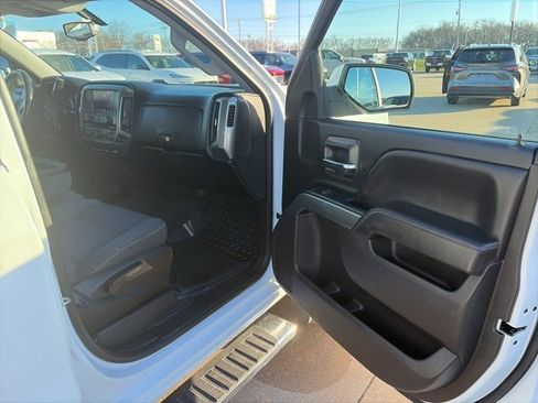 Used 2018 Chevrolet Silverado 1500 LT w/ All Star Edition image 44