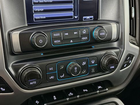 Used 2018 GMC Sierra 1500 SLT image 22