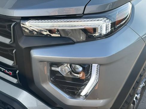 Used 2025 GMC Canyon AT4 w/ Technology Plus Package AWD/4WD image 6