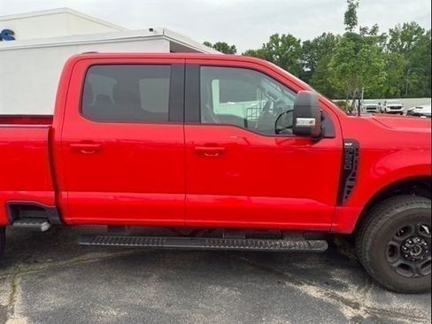 Used 2024 Ford F250 XLT w/ XLT Premium Package AWD/4WD image 3