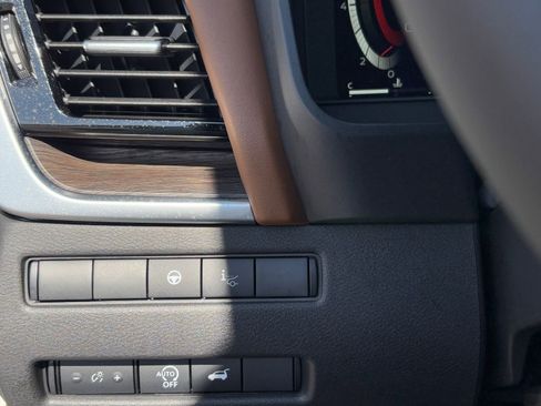 New 2026 Nissan Rogue Platinum w/ Platinum Premium Package image 28