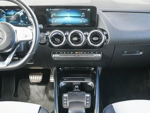 Used 2022 Mercedes-Benz GLA 250 GLA 250 image 12