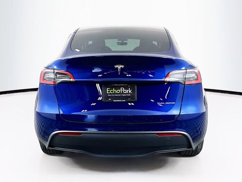 Used 2023 Tesla Model Y Long Range AWD/4WD image 7