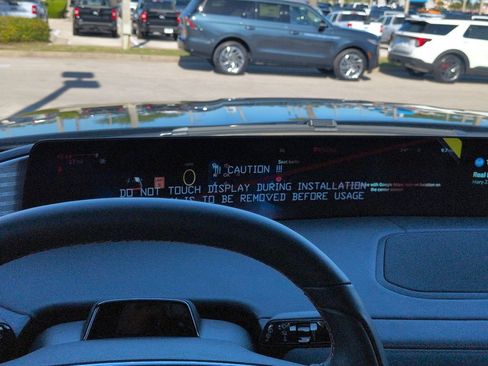 New 2026 Lincoln Navigator L Black Label AWD/4WD image 27