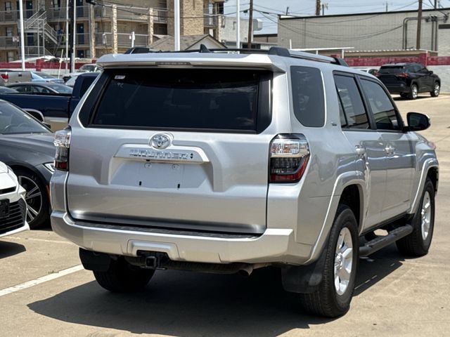 Used 2022 Toyota 4Runner SR5 Premium w/ Moonroof Package RWD image 4