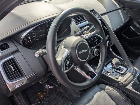 Used 2024 Jaguar E-PACE R-Dynamic SE AWD/4WD image 16