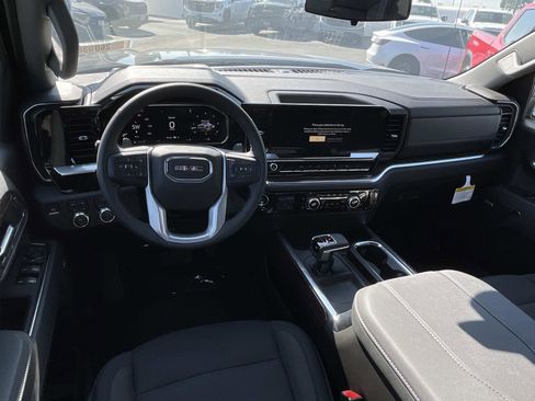 New 2026 GMC Sierra 1500 Elevation image 9