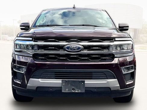 Used 2024 Ford Expedition Limited AWD/4WD image 2