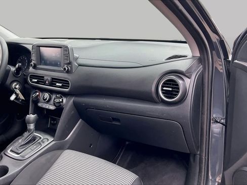 Used 2019 Hyundai Kona SE AWD/4WD image 18