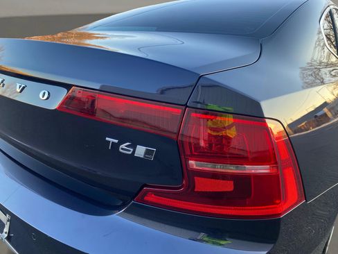 Used 2017 Volvo S90 T6 Inscription w/ Vision Package image 13