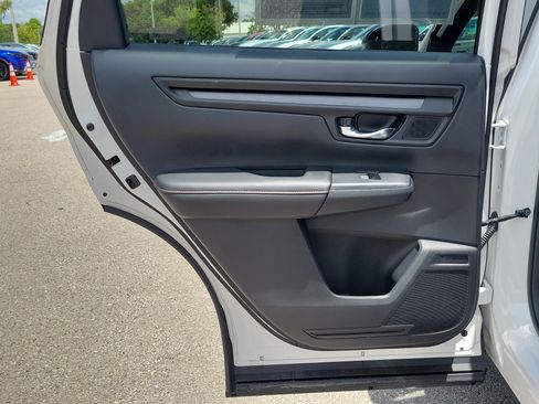 Used 2025 Honda CR-V Sport-L image 15