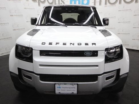 Used 2020 Land Rover Defender 110 SE image 12