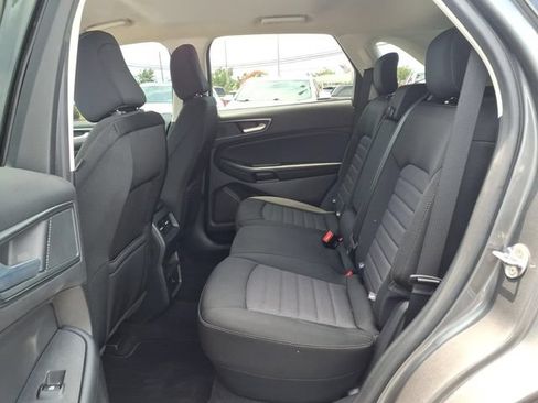 Used 2024 Ford Edge SE w/ Black Appearance Package AWD/4WD image 5
