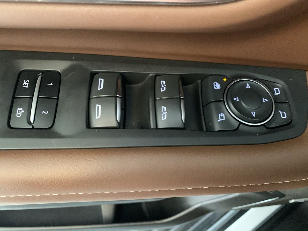 Used 2023 Chevrolet Tahoe High Country AWD/4WD image 34