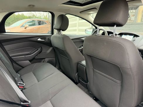 Used 2017 Ford Focus SEL image 18