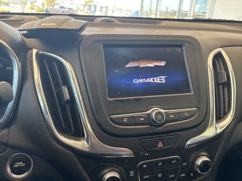 Used 2021 Chevrolet Equinox LT image 7