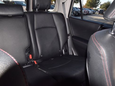 Used 2020 Toyota 4Runner Venture image 21