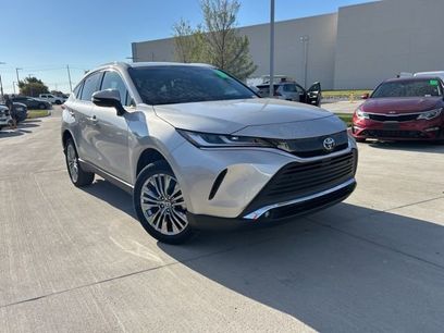 Used 2024 Toyota Venza XLE