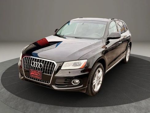 Used 2017 Audi Q5 2.0T Premium Plus w/ Technology Package image 1