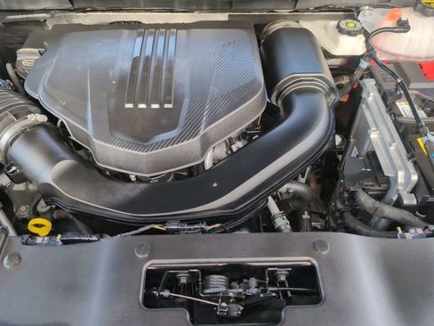 Used 2024 GMC Acadia Denali image 31