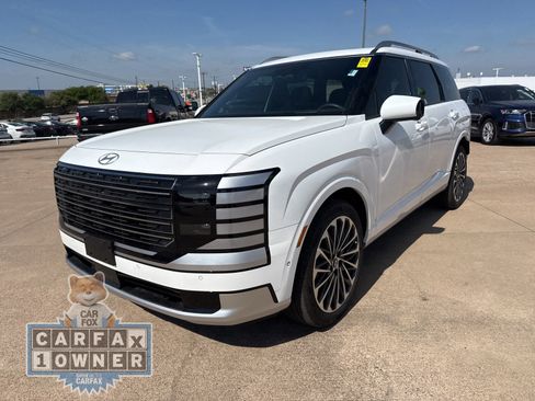 Used 2026 Hyundai Palisade Calligraphy image 3